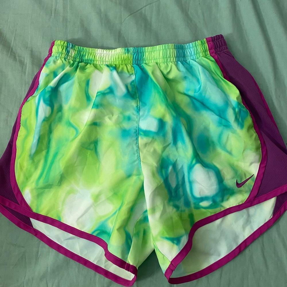Girls size XL nike shorts